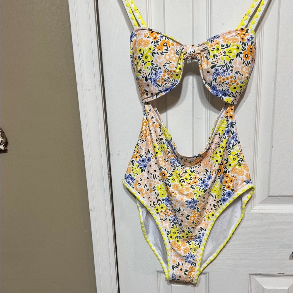 Floral Cutout One-Piece Swimsuit Large